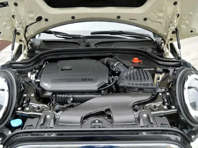 MINI Hatch — Фото автомобиля 14