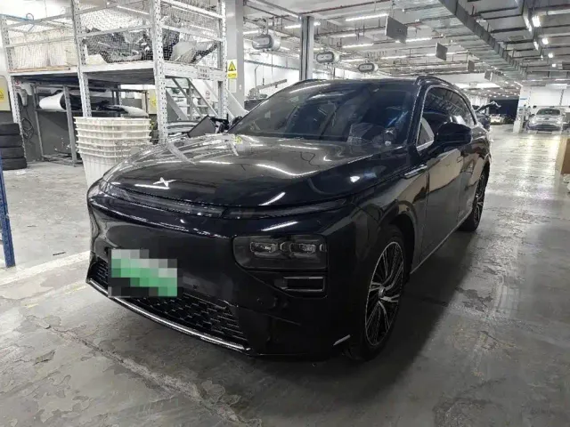 Фотография автомобиля — Xpeng G9
