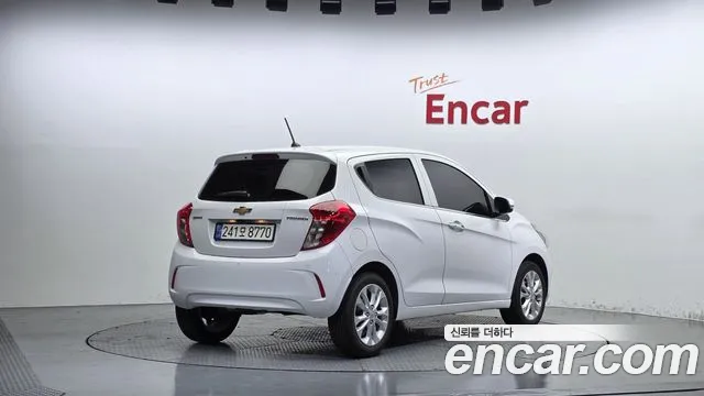 Chevrolet Spark — Фото автомобиля 2