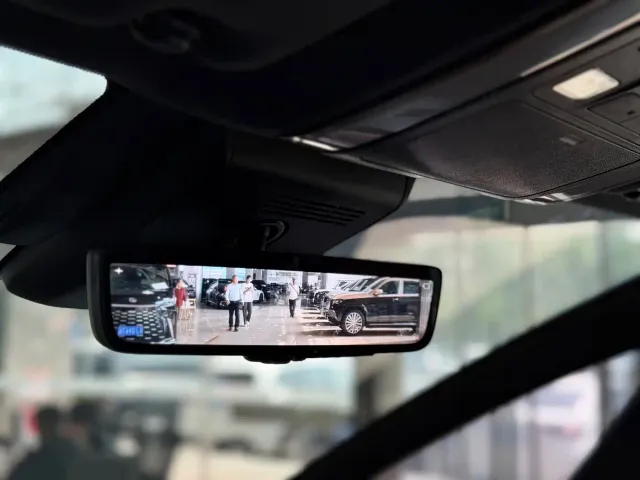 Toyota Alphard — Фото автомобиля 9