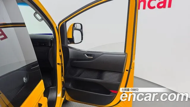 Hyundai Staria Staria L3.5 Школьный автобус — Фото автомобиля 22