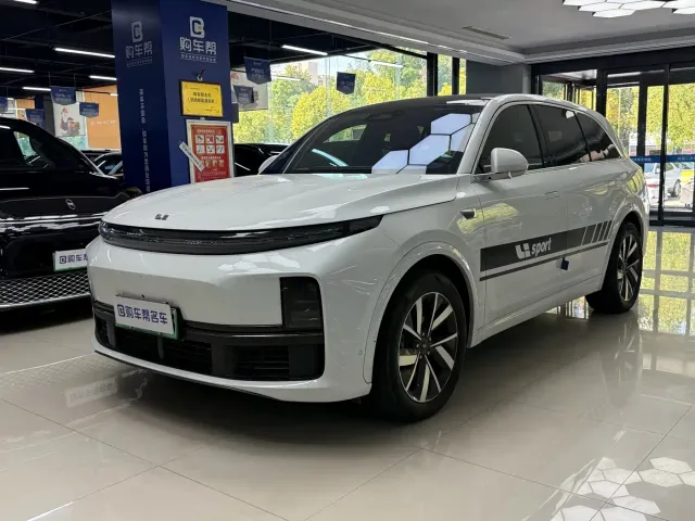 Фотография автомобиля — Li Auto L7