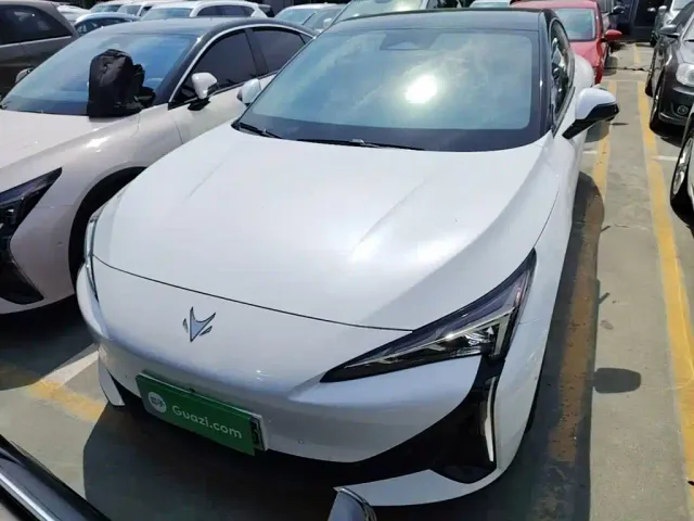 Arcfox Alpha S5 — Фото автомобиля 2