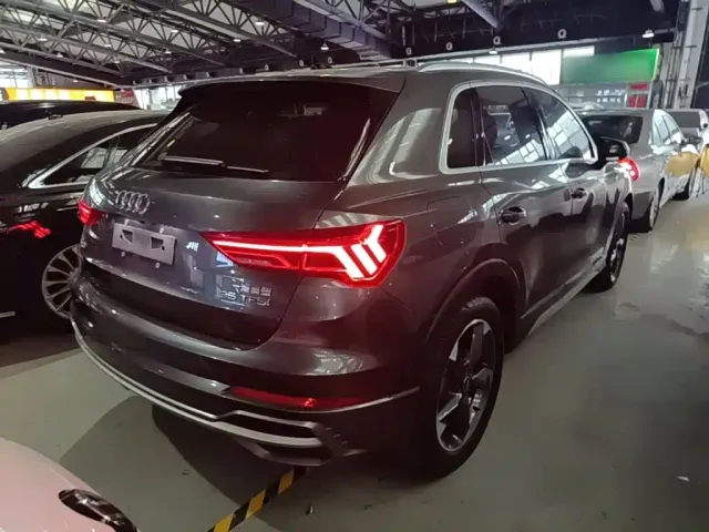 Audi Q3 — Фото автомобиля 6