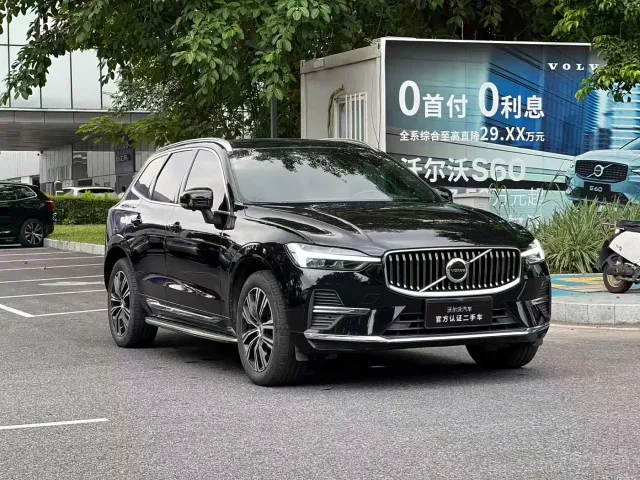 Volvo XC60 — Фото автомобиля 3
