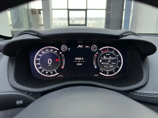 Aston Martin DBX — Фото автомобиля 22