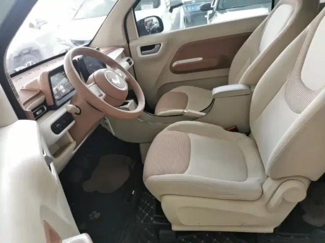 Wuling Hongguang Mini EV — Фото автомобиля 14