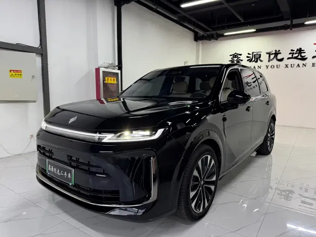 Фотография автомобиля — Huajing Baojun S