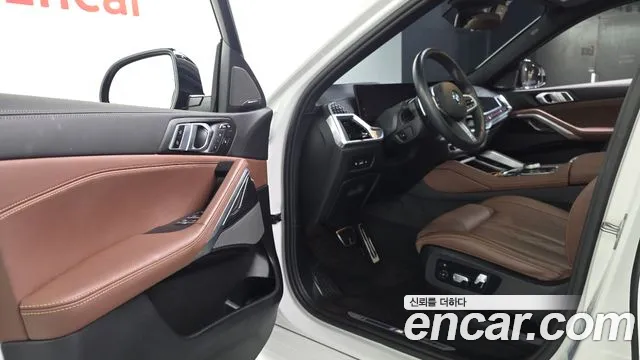 BMW X6 xDrive40i M Sport — Фото автомобиля 10
