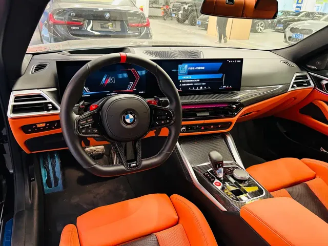 BMW M4 — Фото автомобиля 12