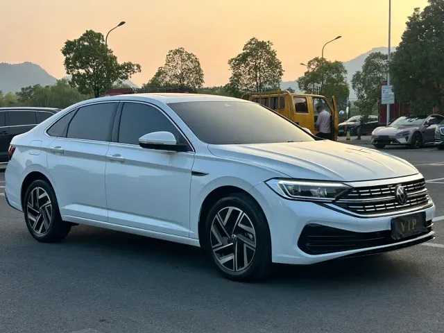 Volkswagen Sagitar — Фото автомобиля 2