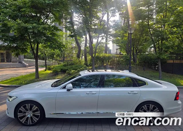 Volvo S90 — Фото автомобиля 3