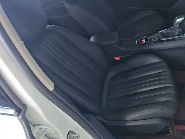 Peugeot 408 — Фото автомобиля 24