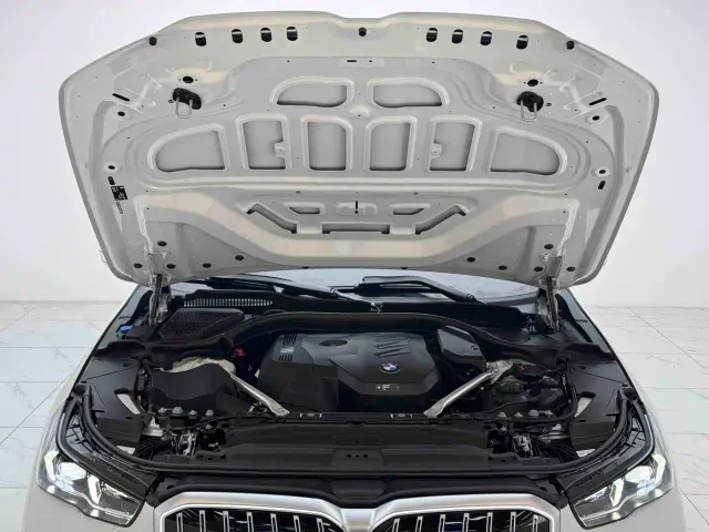 BMW 5 Series — Фото автомобиля 13