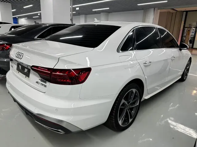Audi A4L — Фото автомобиля 17
