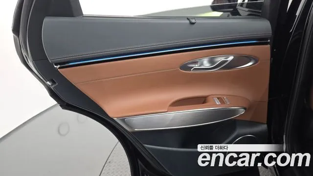 Genesis GV70 2.5T Бензин AWD — Фото автомобиля 22