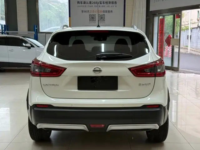Nissan Qashqai — Фото автомобиля 5