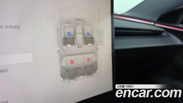 Tesla Model 3 — Фото автомобиля 22