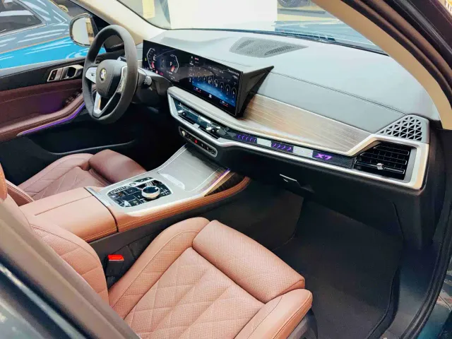 BMW X7 — Фото автомобиля 18