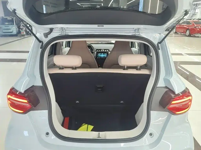 Leapmotor T03 — Фото автомобиля 18