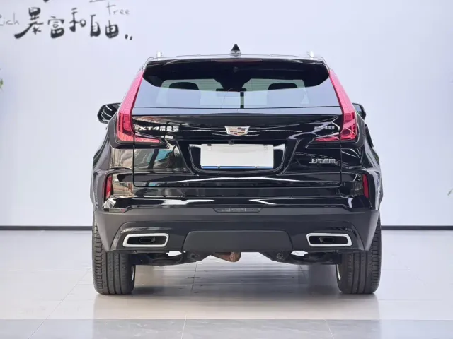 Cadillac XT4 — Фото автомобиля 15