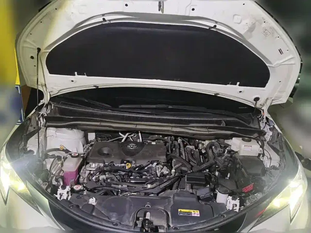 Toyota Granvia — Фото автомобиля 3