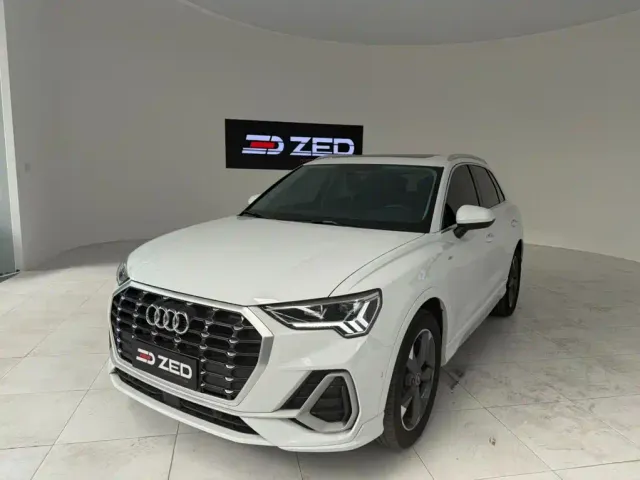 Audi Q3 — Фото автомобиля 23