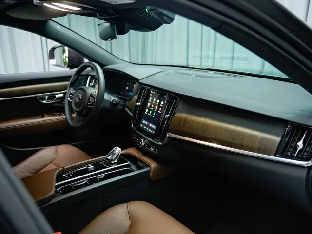 Volvo V90 — Фото автомобиля 15