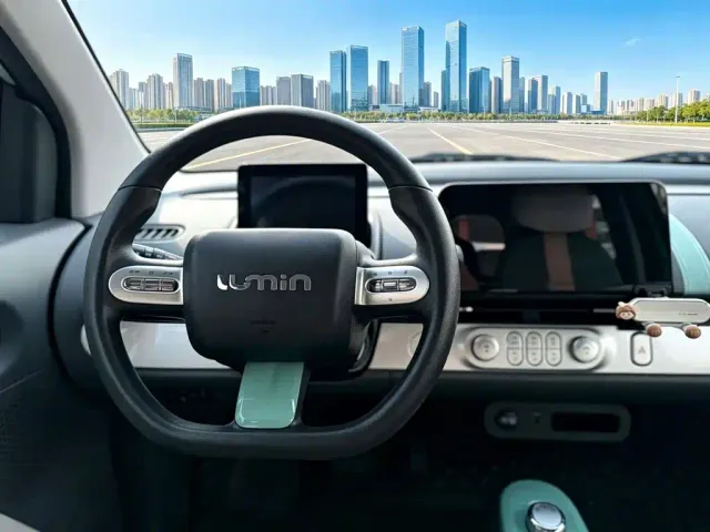 Changan Lumin — Фото автомобиля 7