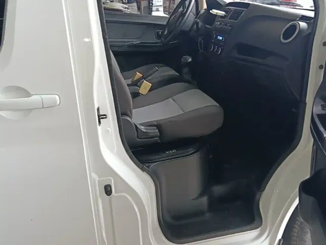 Changan Ruixing EM60 — Фото автомобиля 24