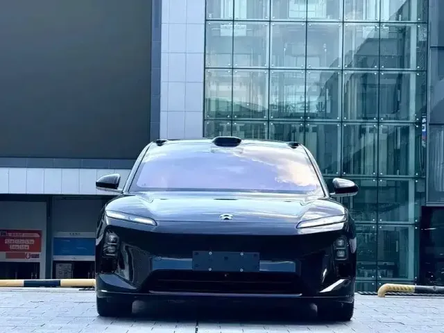 Nio ET5 Touring — Фото автомобиля 2