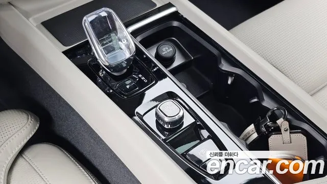Volvo XC60 2nd Gen — Фото автомобиля 12