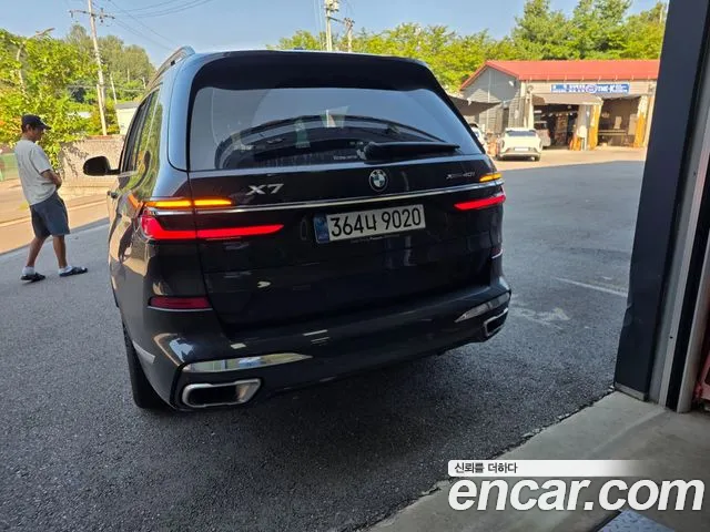 BMW X7 — Фото автомобиля 4