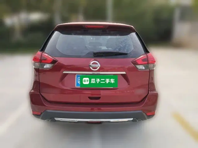 Nissan X-Trail — Фото автомобиля 5