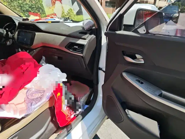 Wuling Hongguang — Фото автомобиля 19
