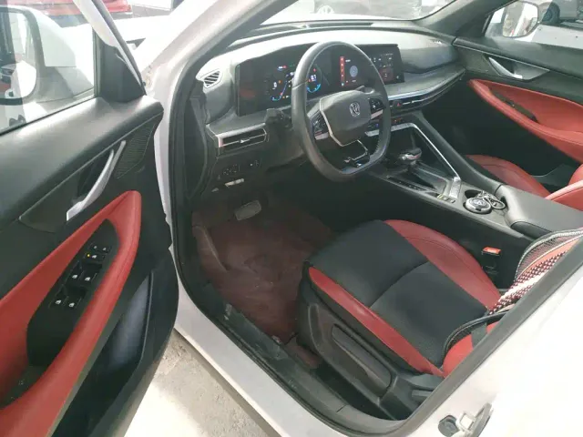 Changan CS35 Plus — Фото автомобиля 15