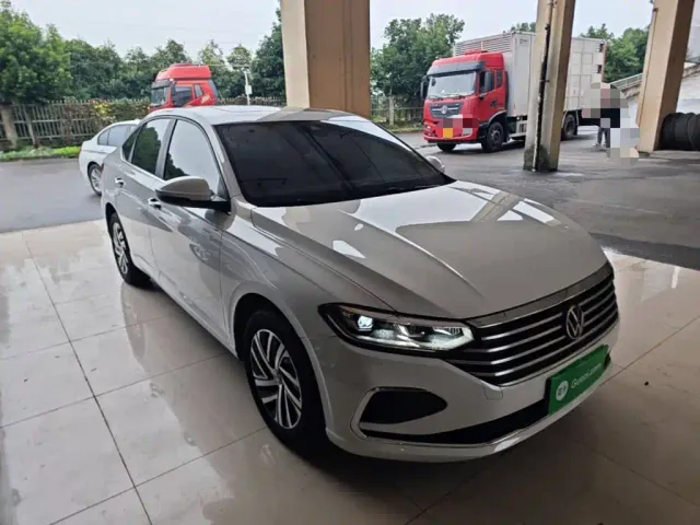 Volkswagen Lavida — Фото автомобиля 3