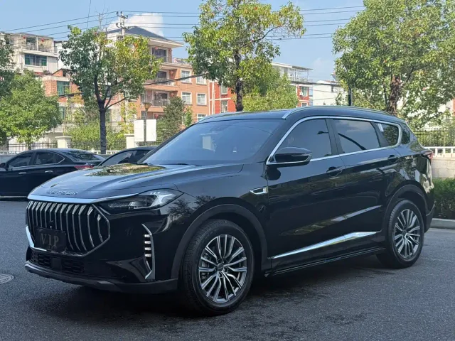 Jetour X70 Plus — Фото автомобиля 2
