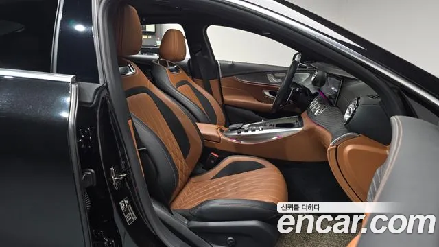 Mercedes-Benz AMG GT 4 двери 43 4MATIC+ — Фото автомобиля 11