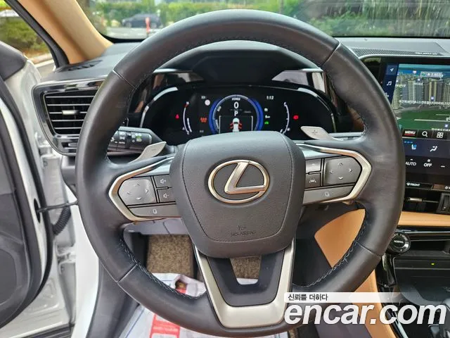 Lexus NX — Фото автомобиля 12
