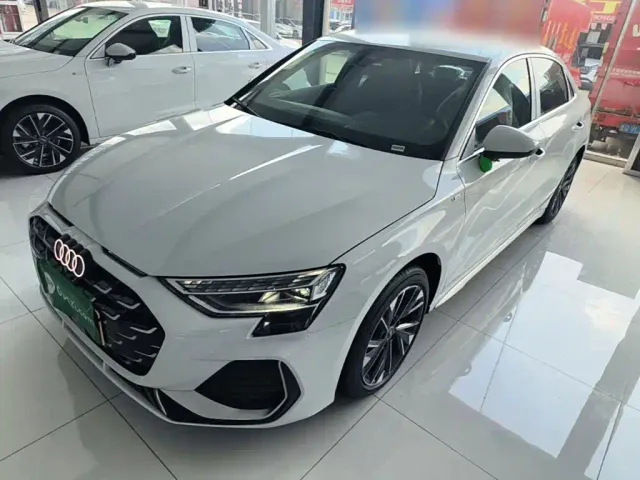 Фотография автомобиля — Audi A3