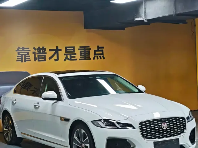 Jaguar Jaguar XFL 2022 XFL 2.0T P200 2WD Elite Luxury — Фото автомобиля 3