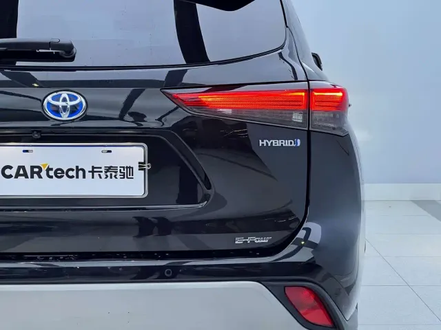 Toyota Highlander — Фото автомобиля 5