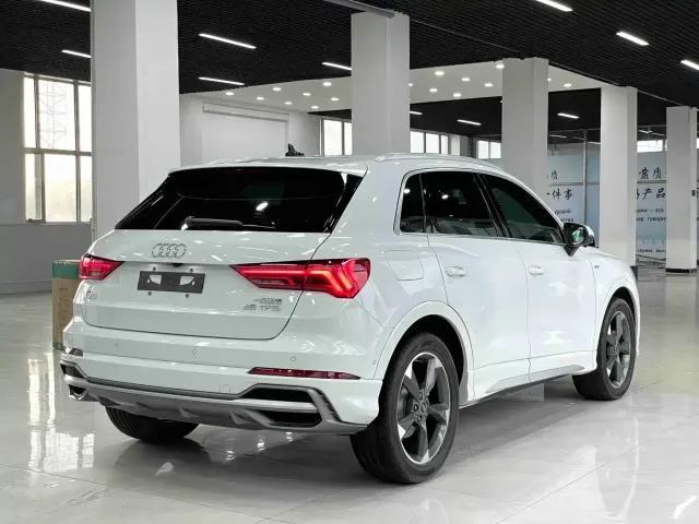 Audi Q3 — Фото автомобиля 6