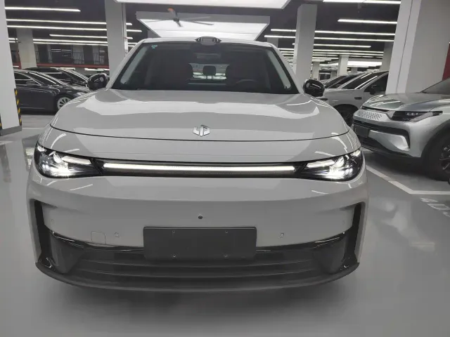 Leapmotor C10 — Фото автомобиля 2