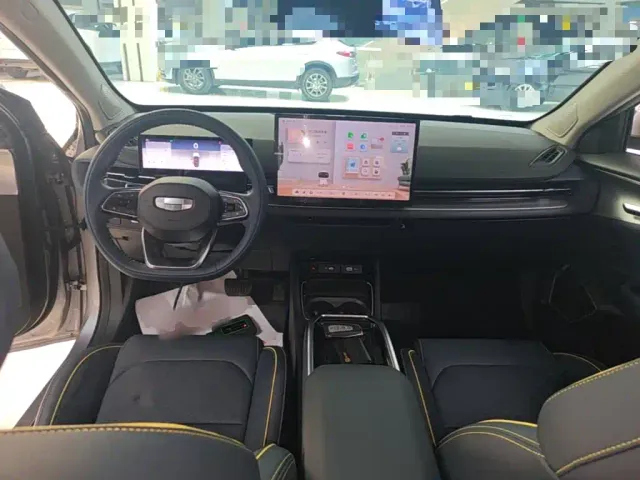Geely Geometry G6 — Фото автомобиля 9
