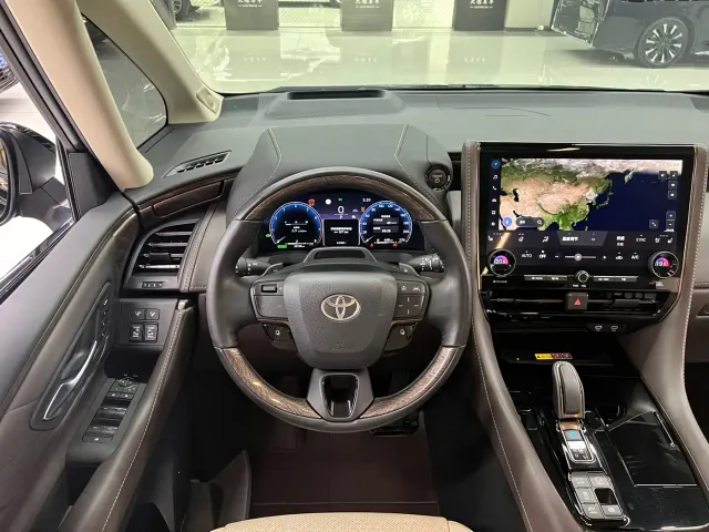 Toyota Alphard — Фото автомобиля 19