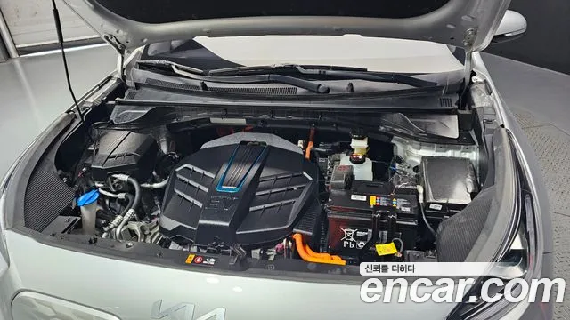 Kia Niro — Фото автомобиля 6