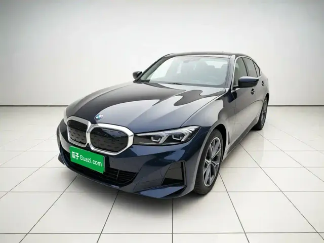 Фотография автомобиля — BMW i3