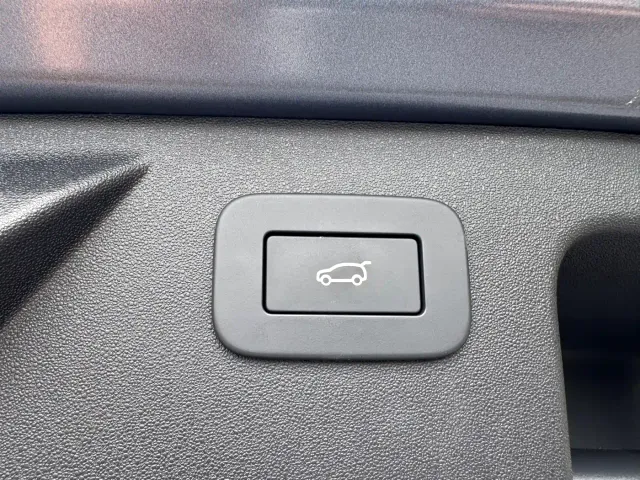 Land Rover Discovery Sport — Фото автомобиля 21
